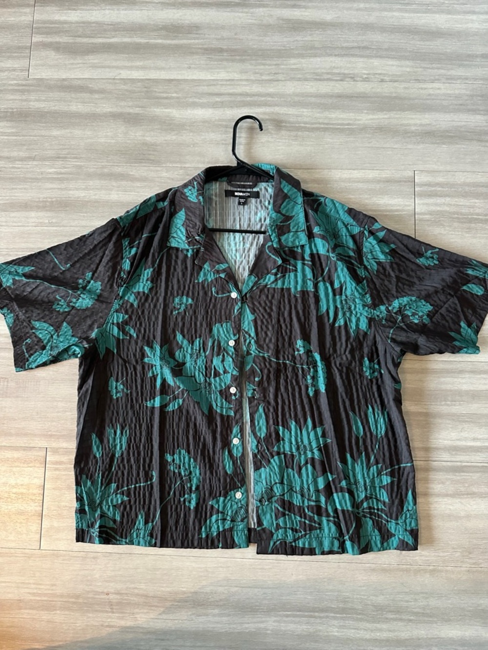 Men's Black & Teal Floral Short-Sleeve Button-Up Shirt (Large)